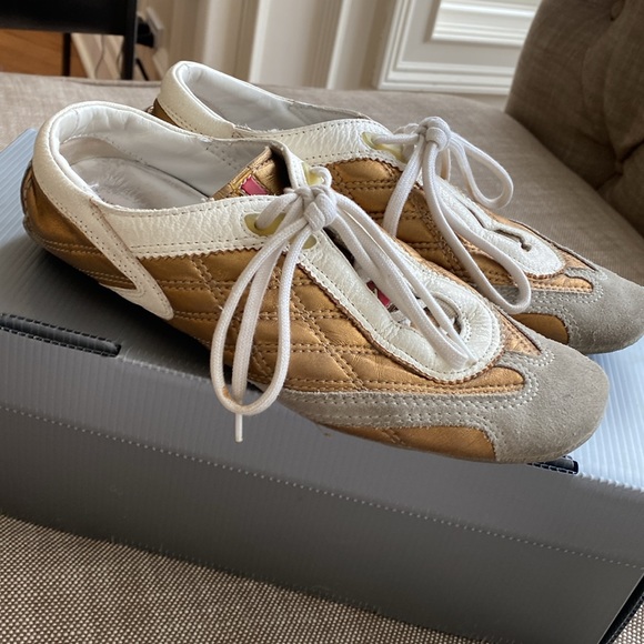 Prada Sneaker - Picture 3 of 7